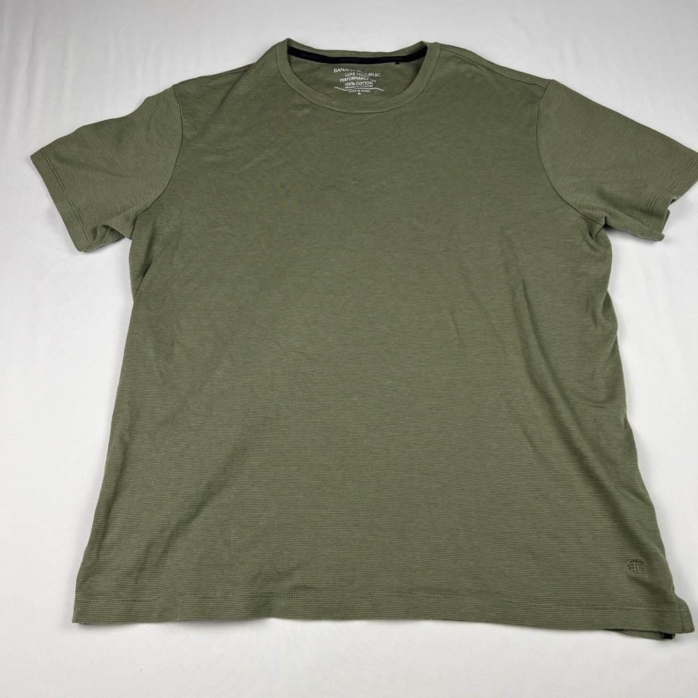 Banana Republic Luxe Touch Performance Tee Mens XL Olive Green Ribbed Shirt